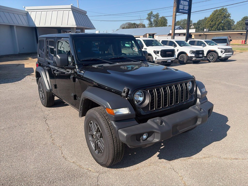 Used 2024 Jeep Wrangler Unlimited Sport AWD/4WD image 9