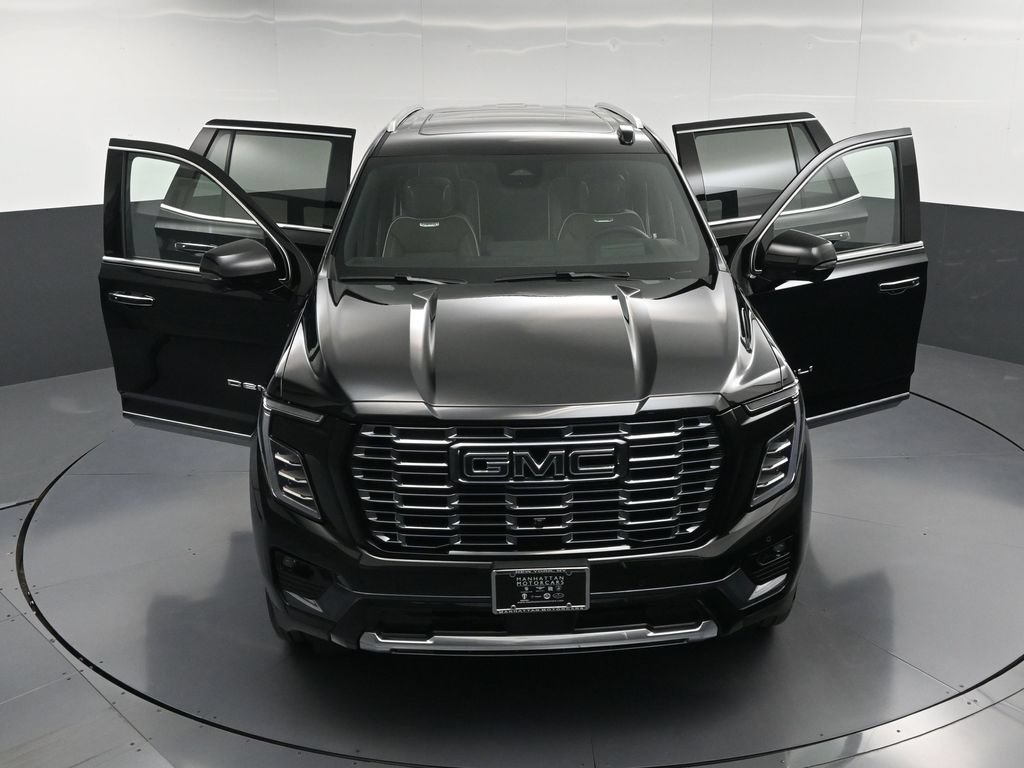 Used 2026 GMC Yukon Denali Ultimate w/ LPO, Floor Liner Package AWD/4WD image 39