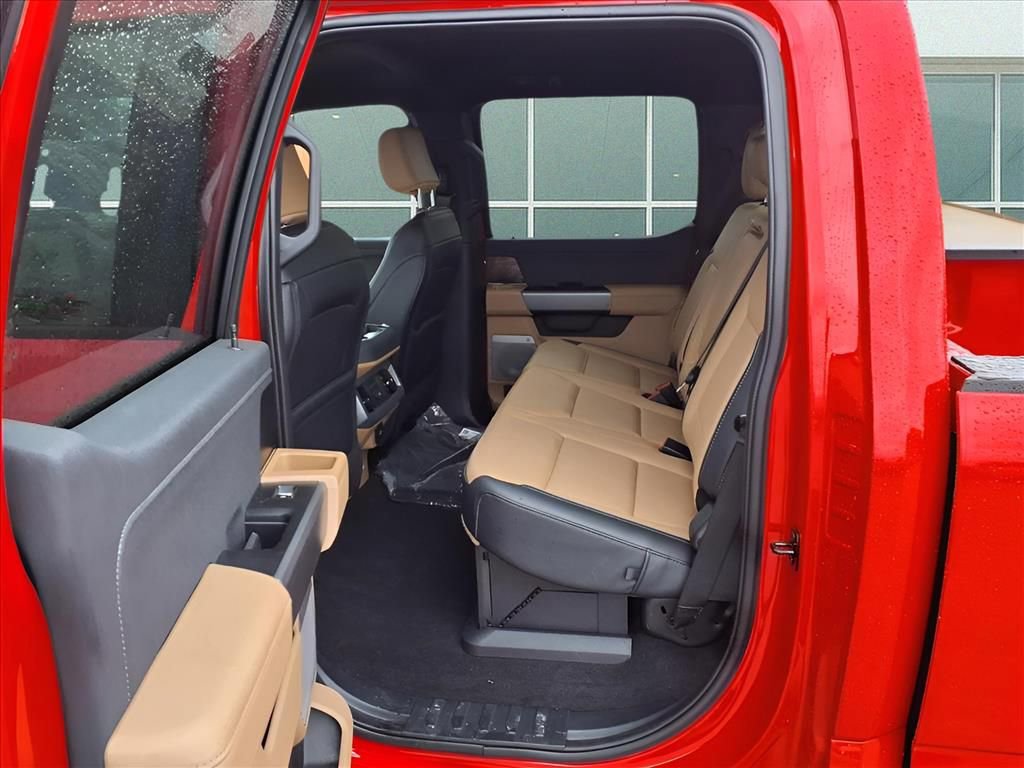 New 2026 Ford F250 Lariat w/ FX4 Off-Road Package image 22