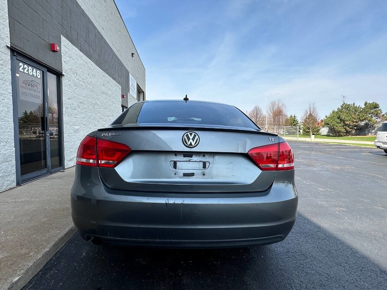Used 2014 Volkswagen Passat 1.8T Wolfsburg Edition FWD image 5