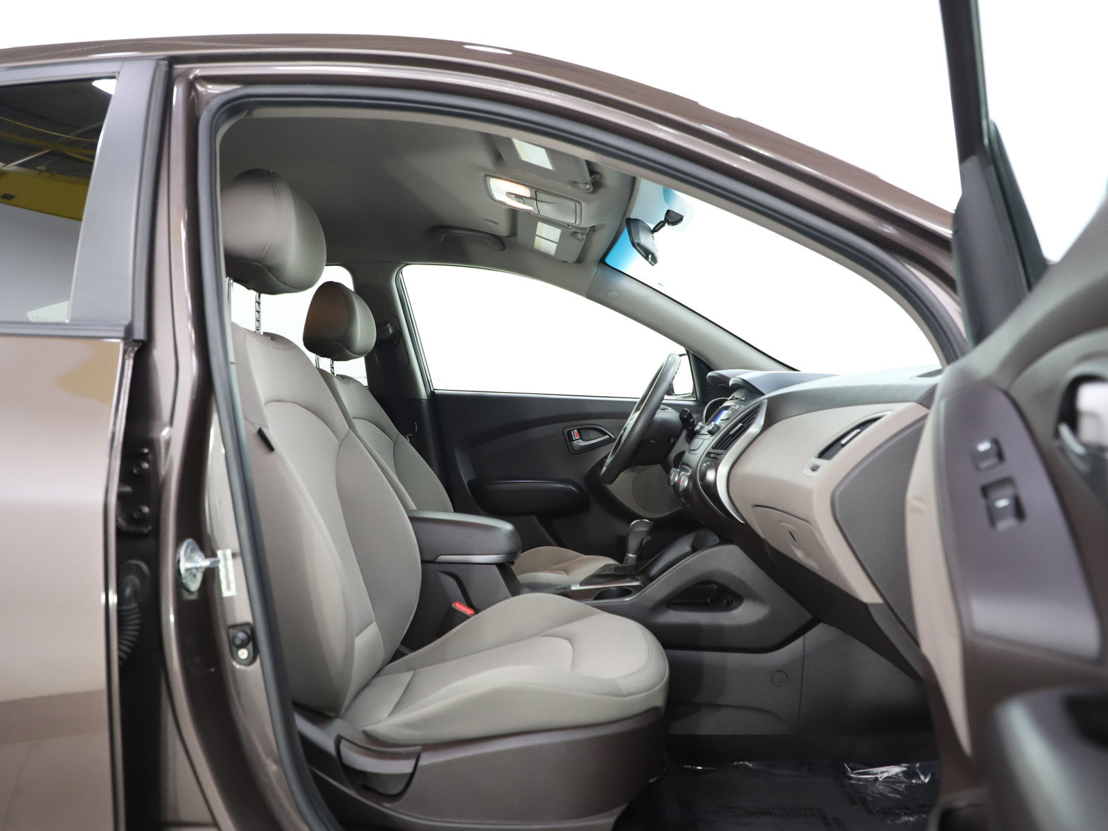 Used 2014 Hyundai Tucson GLS image 11