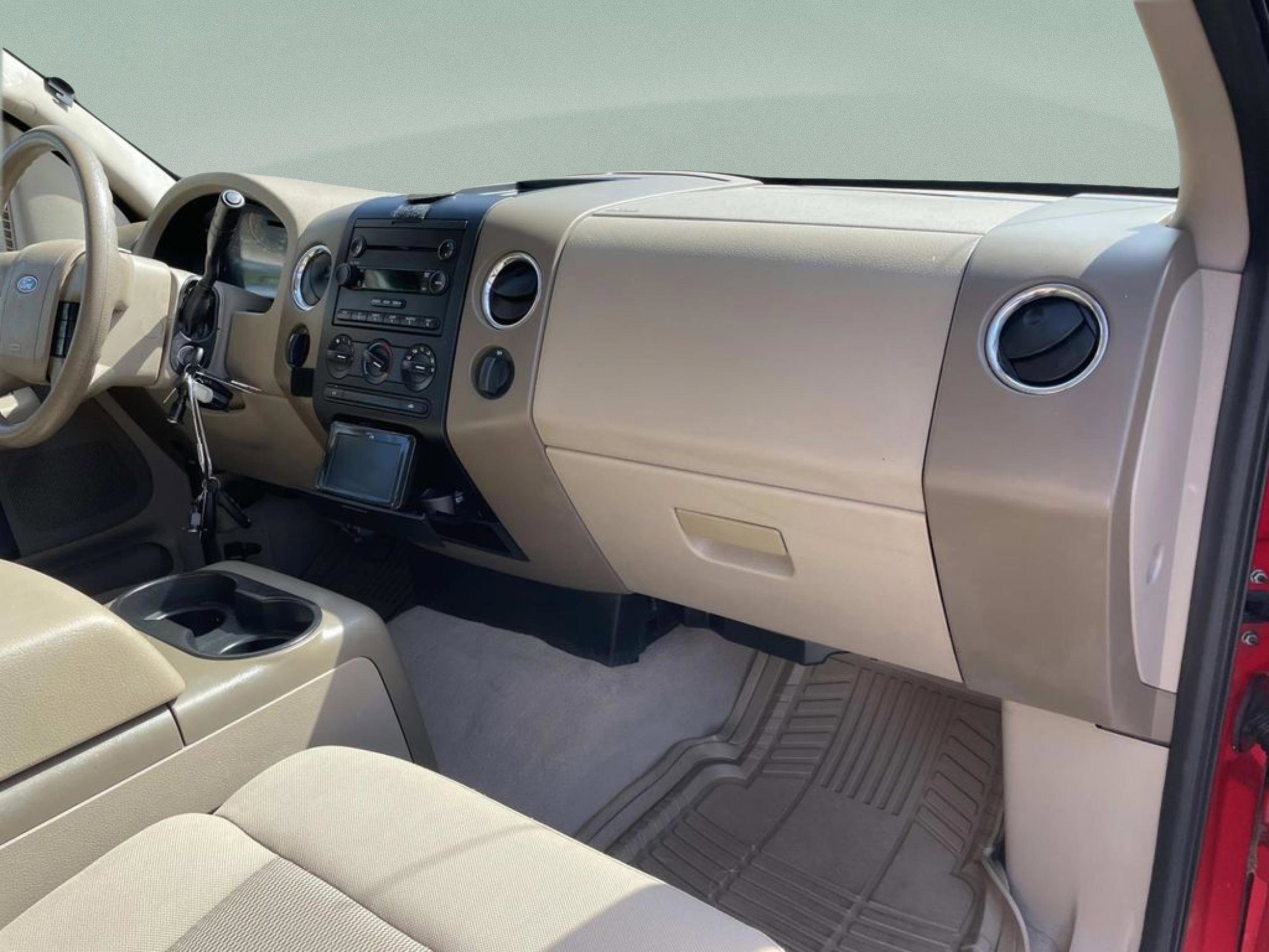 Used 2005 Ford F150 XLT AWD/4WD image 18