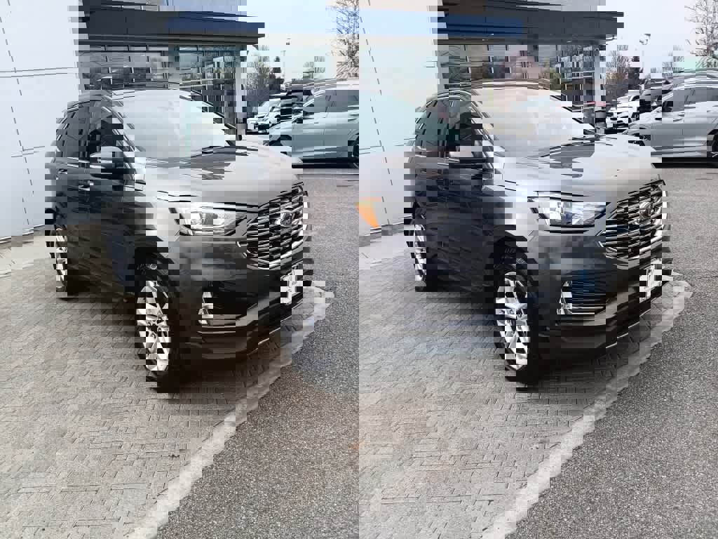 Used 2020 Ford Edge SEL w/ Cold Weather Package image 7