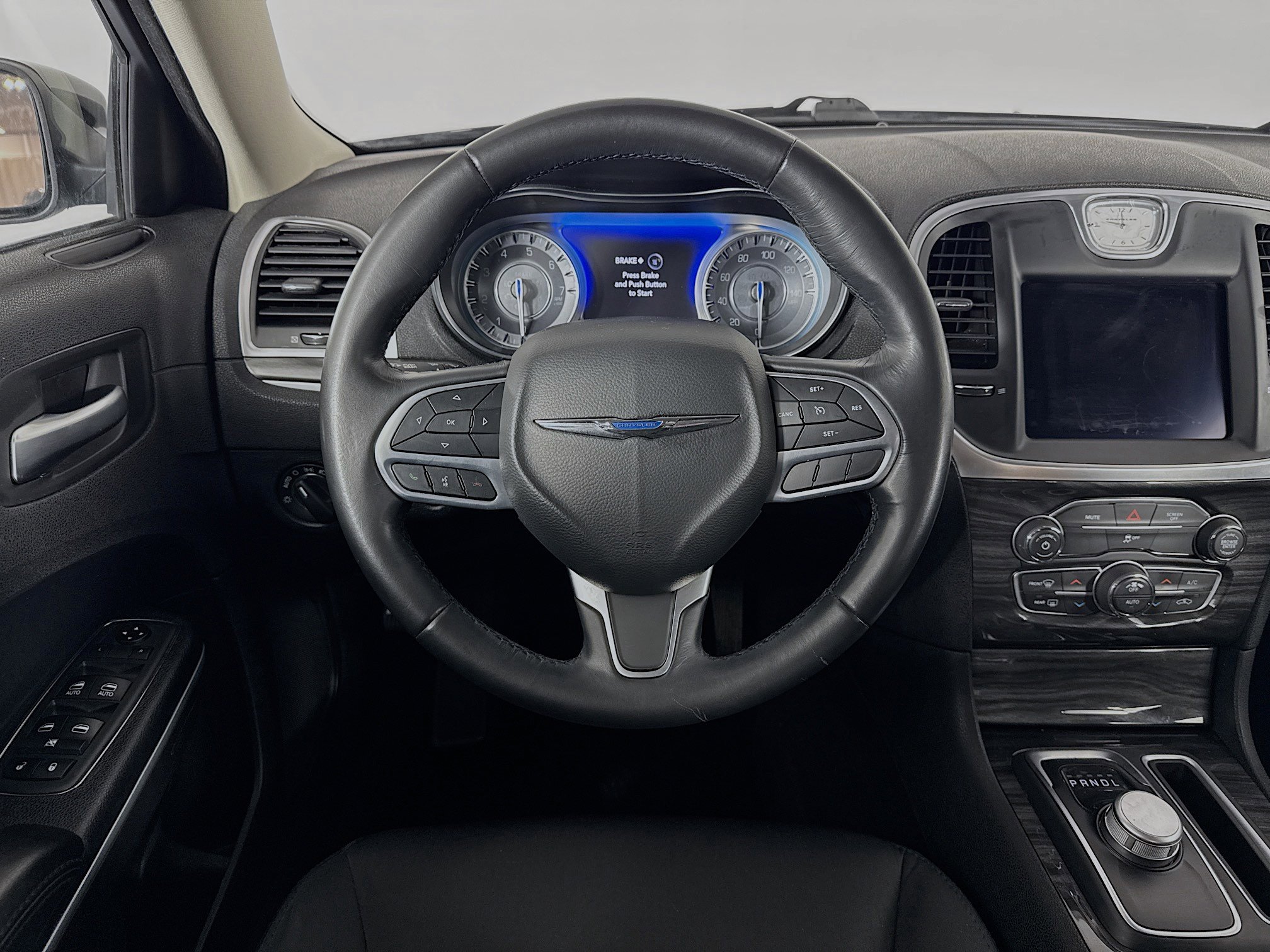 Used 2021 Chrysler 300 Touring w/ Sport Appearance Package image 21