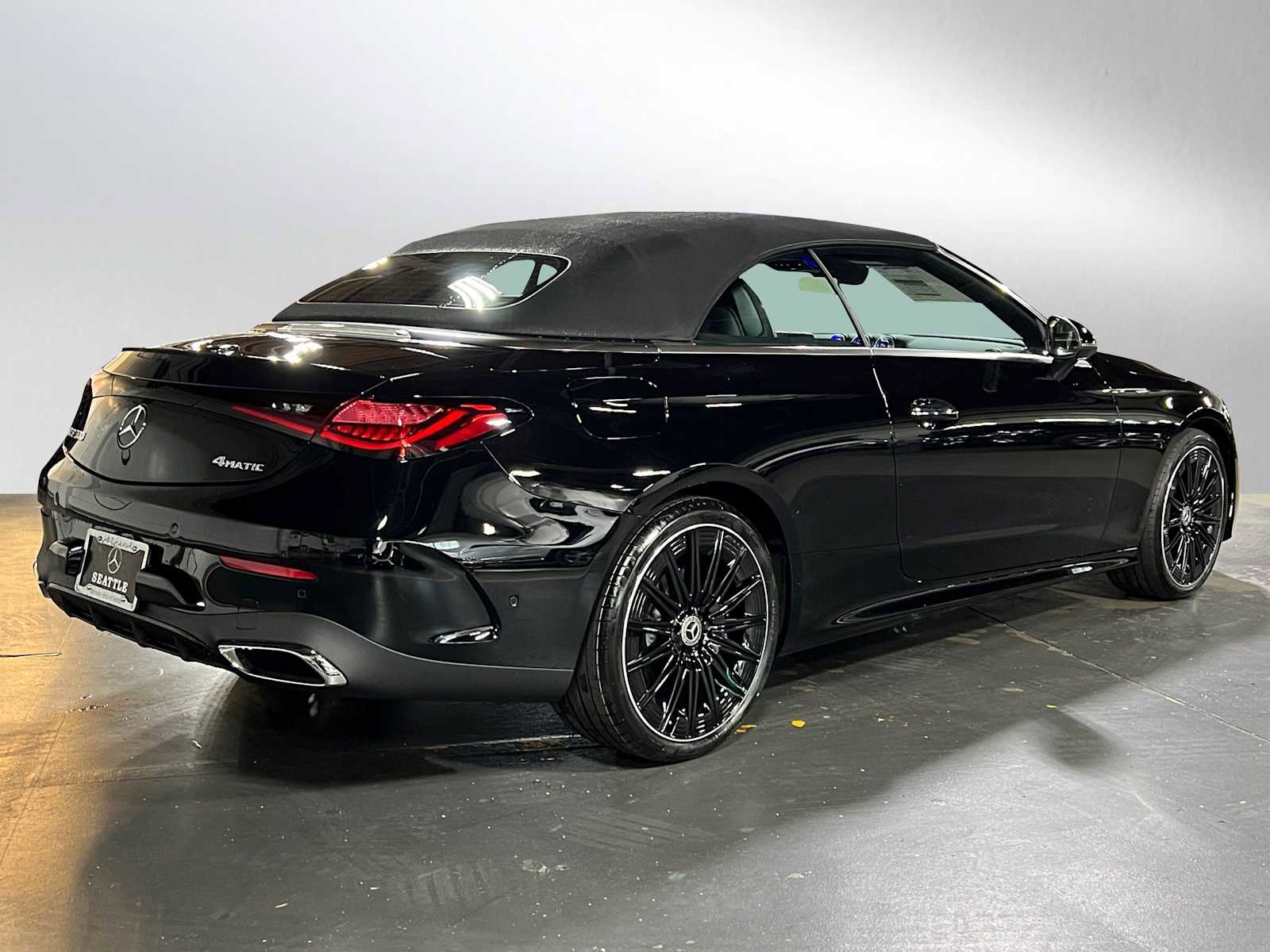 New 2026 Mercedes-Benz CLE 300 4MATIC Cabriolet image 3
