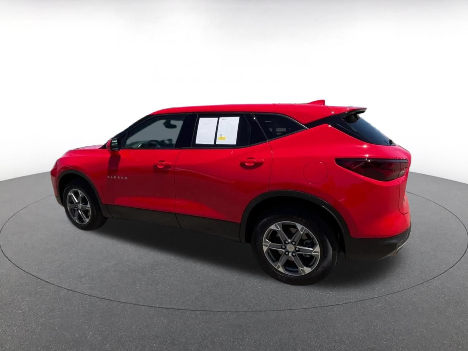 Used 2025 Chevrolet Blazer LT FWD image 10