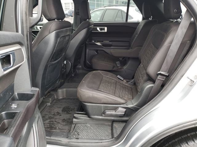 Used 2020 Ford Explorer XLT image 28