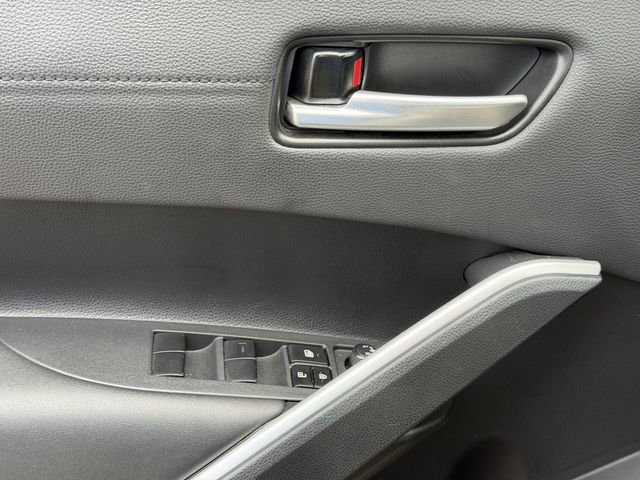 Certified 2024 Toyota Corolla Cross XLE w/ Convenience Package FWD image 23