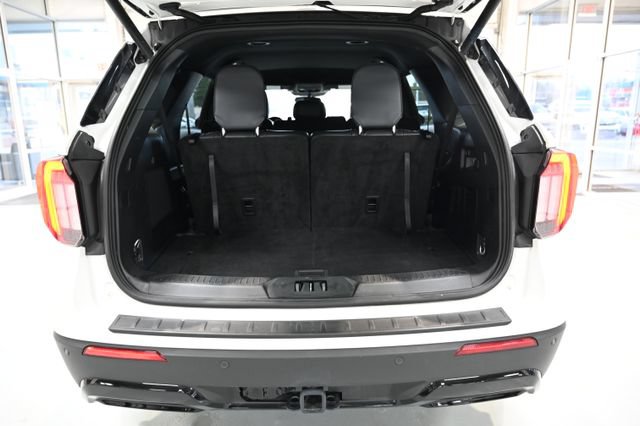 Used 2025 Ford Explorer ST-Line w/ ST-Line Street Pack AWD/4WD image 27