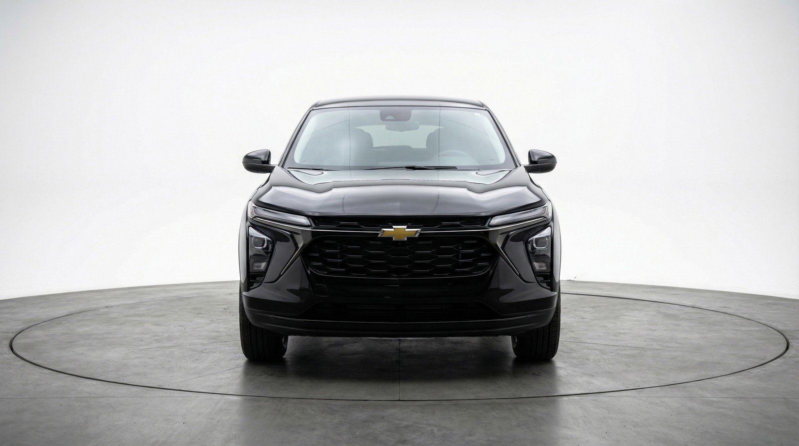 Used 2025 Chevrolet Trax LT w/ LT Convenience Package image 2