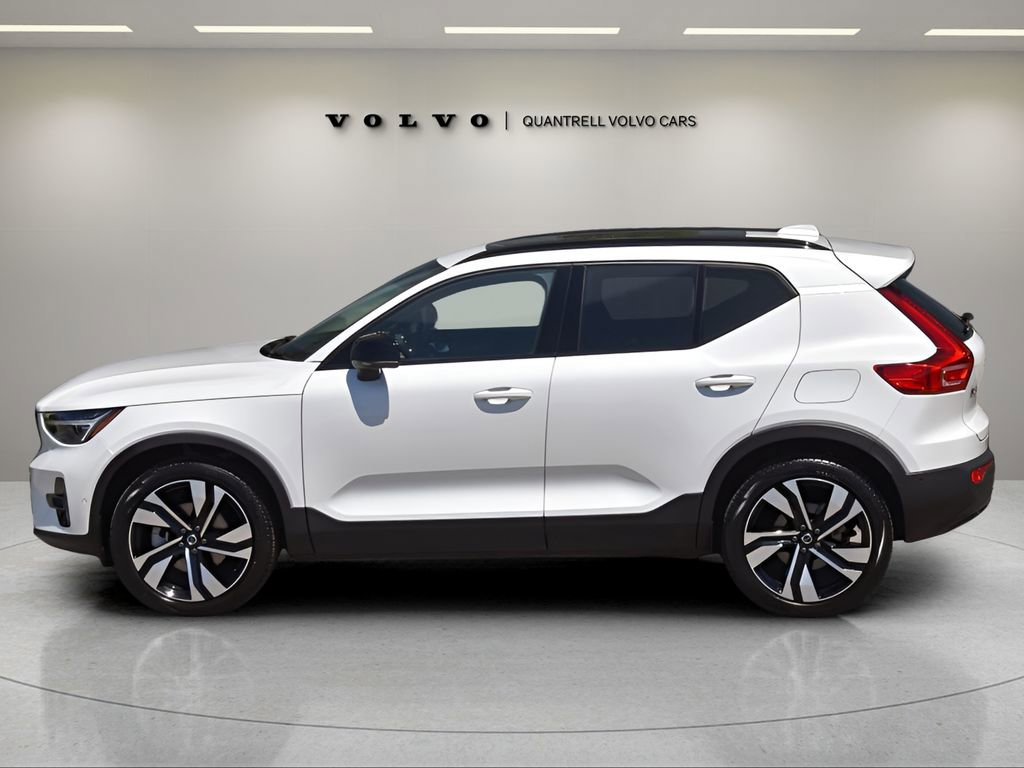 Used 2025 Volvo XC40 B5 Plus w/ Protection Package Premier image 6