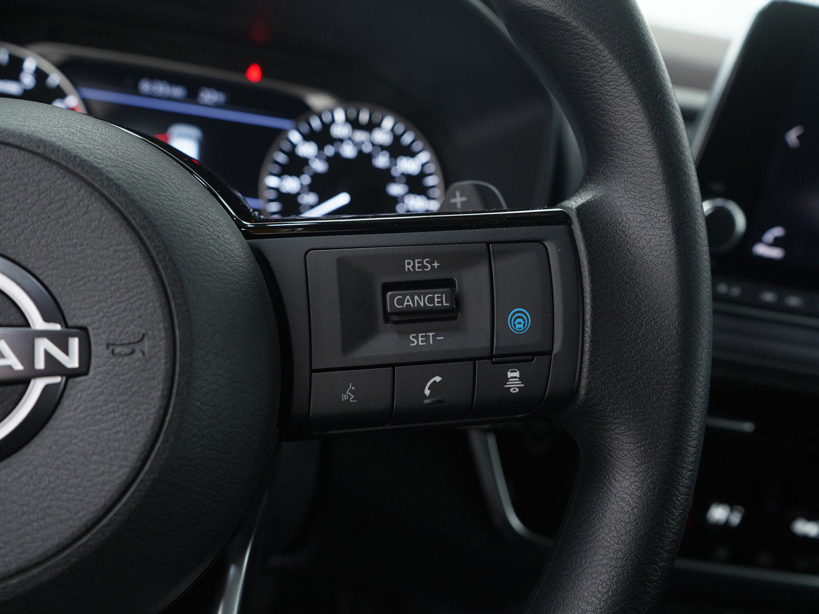 Used 2022 Nissan Rogue SV image 27