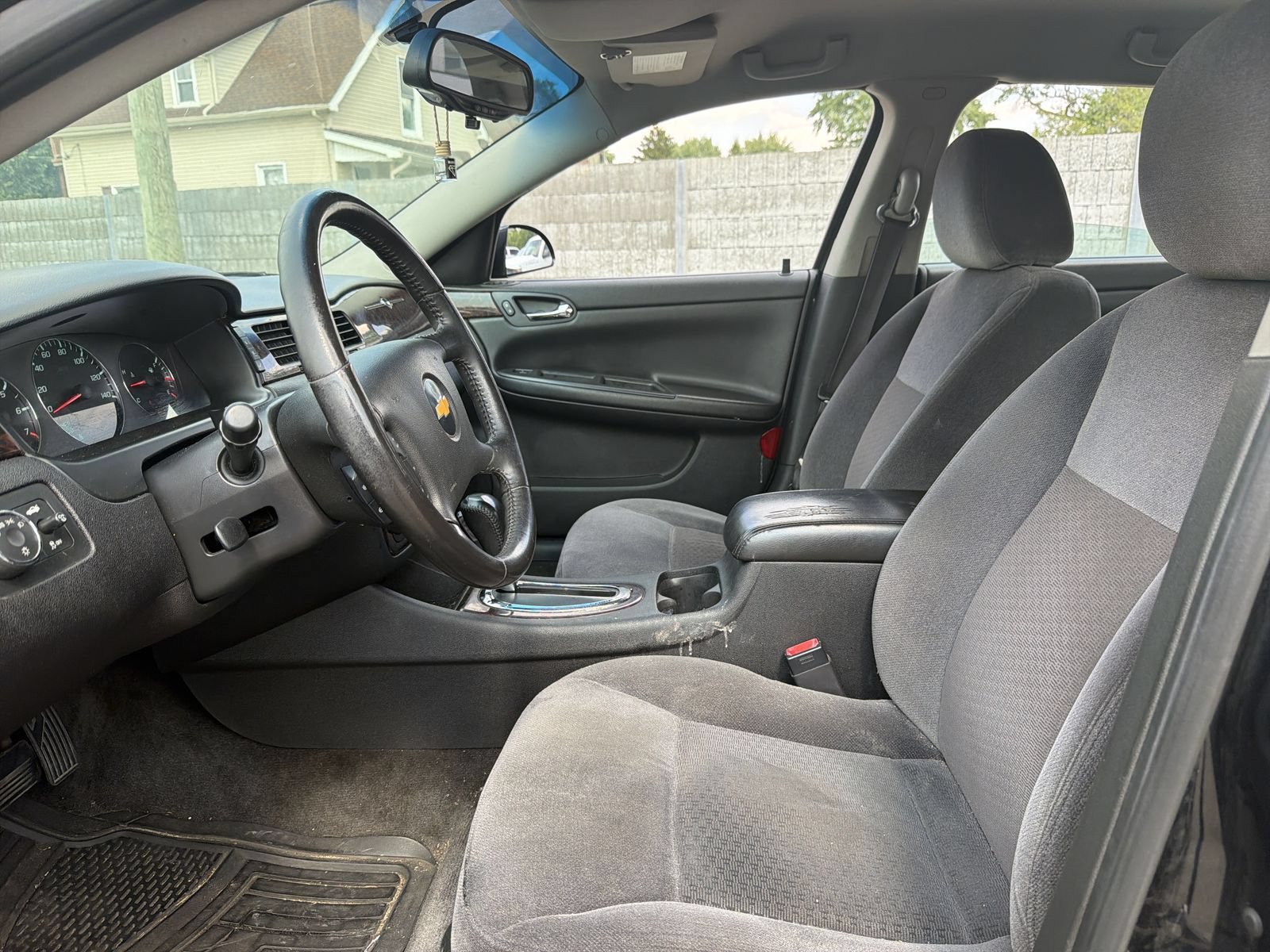 Used 2012 Chevrolet Impala LT FWD image 11