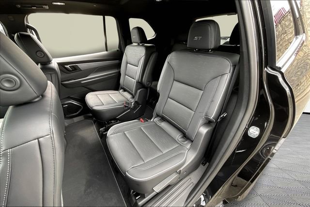 New 2026 Buick Enclave Sport Touring w/ Power Package AWD/4WD image 11