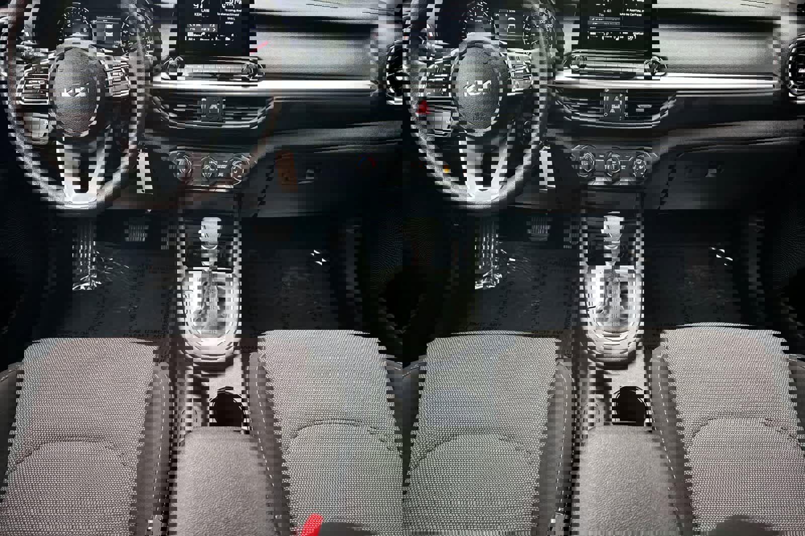 Used 2024 Kia Forte LXS image 4