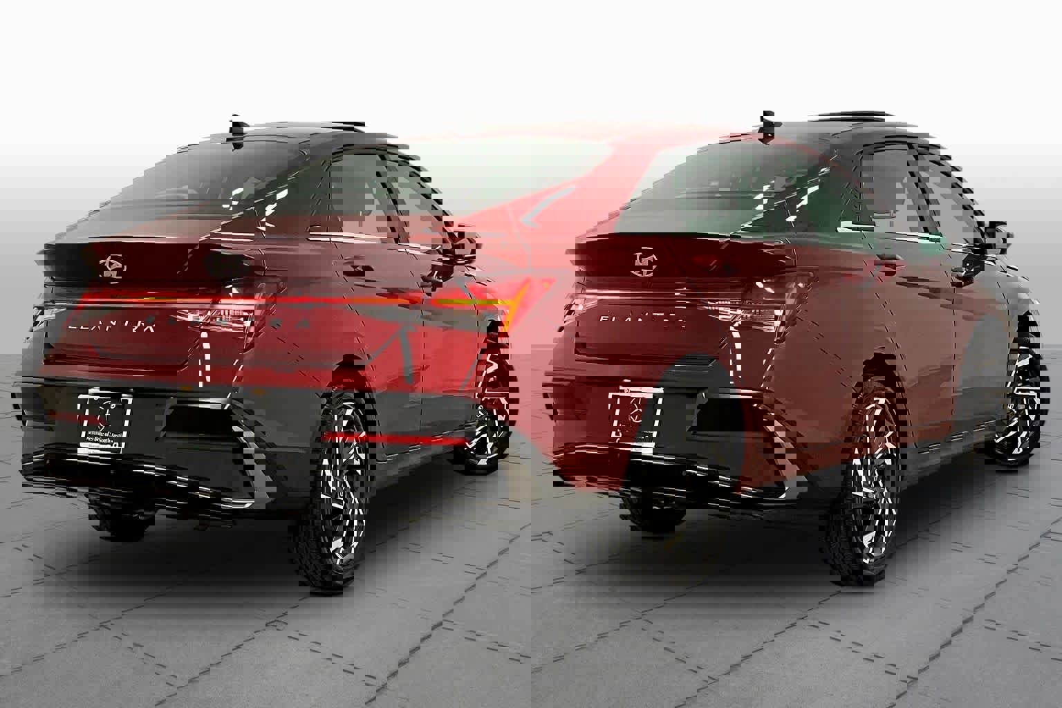 Used 2025 Hyundai Elantra SEL image 13