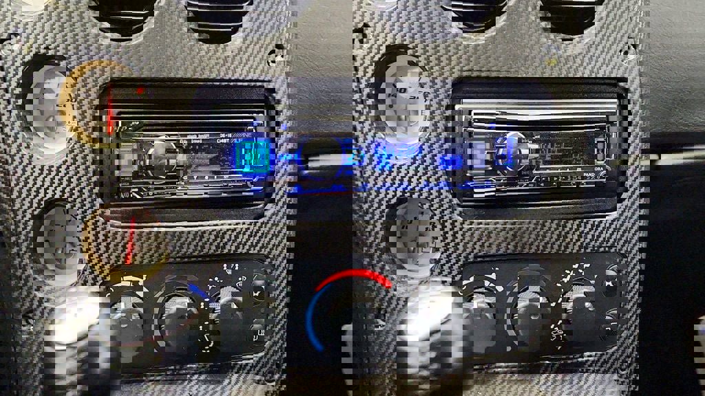 Used 2004 Dodge Viper SRT-10 RWD image 18