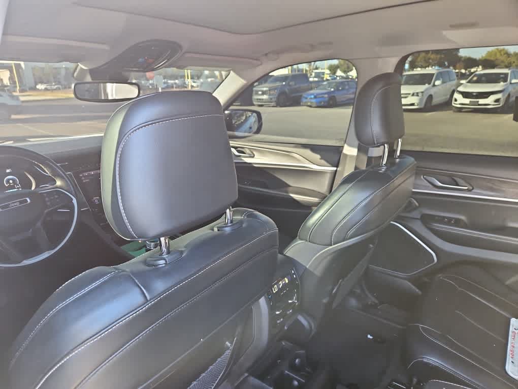 Used 2021 Jeep Grand Cherokee L Limited RWD image 12