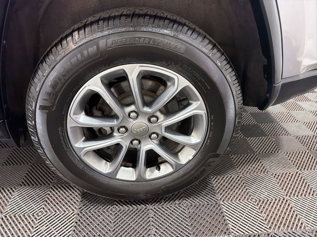 Used 2015 Jeep Grand Cherokee Limited image 33