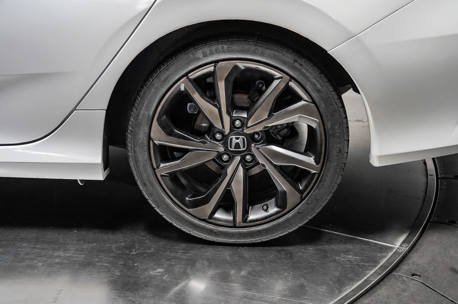 Used 2020 Honda Civic Sport image 10