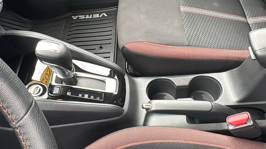 Used 2025 Nissan Versa SR w/ Trunk Package FWD image 22