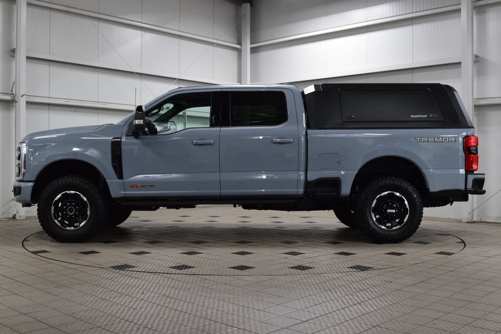 Used 2026 Ford F250 Platinum w/ Tremor Off-Road Package AWD/4WD image 4