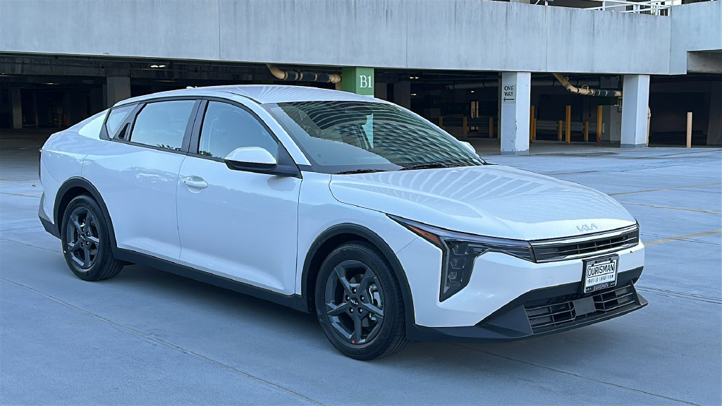 New 2026 Kia K4