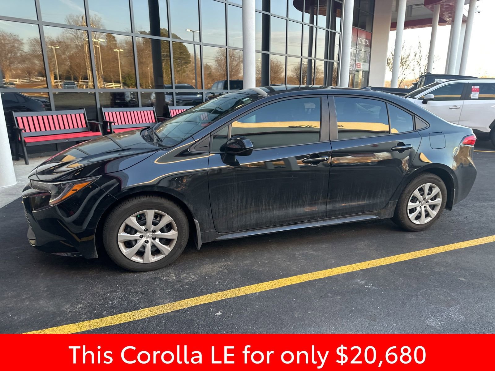 Used 2025 Toyota Corolla LE image 16