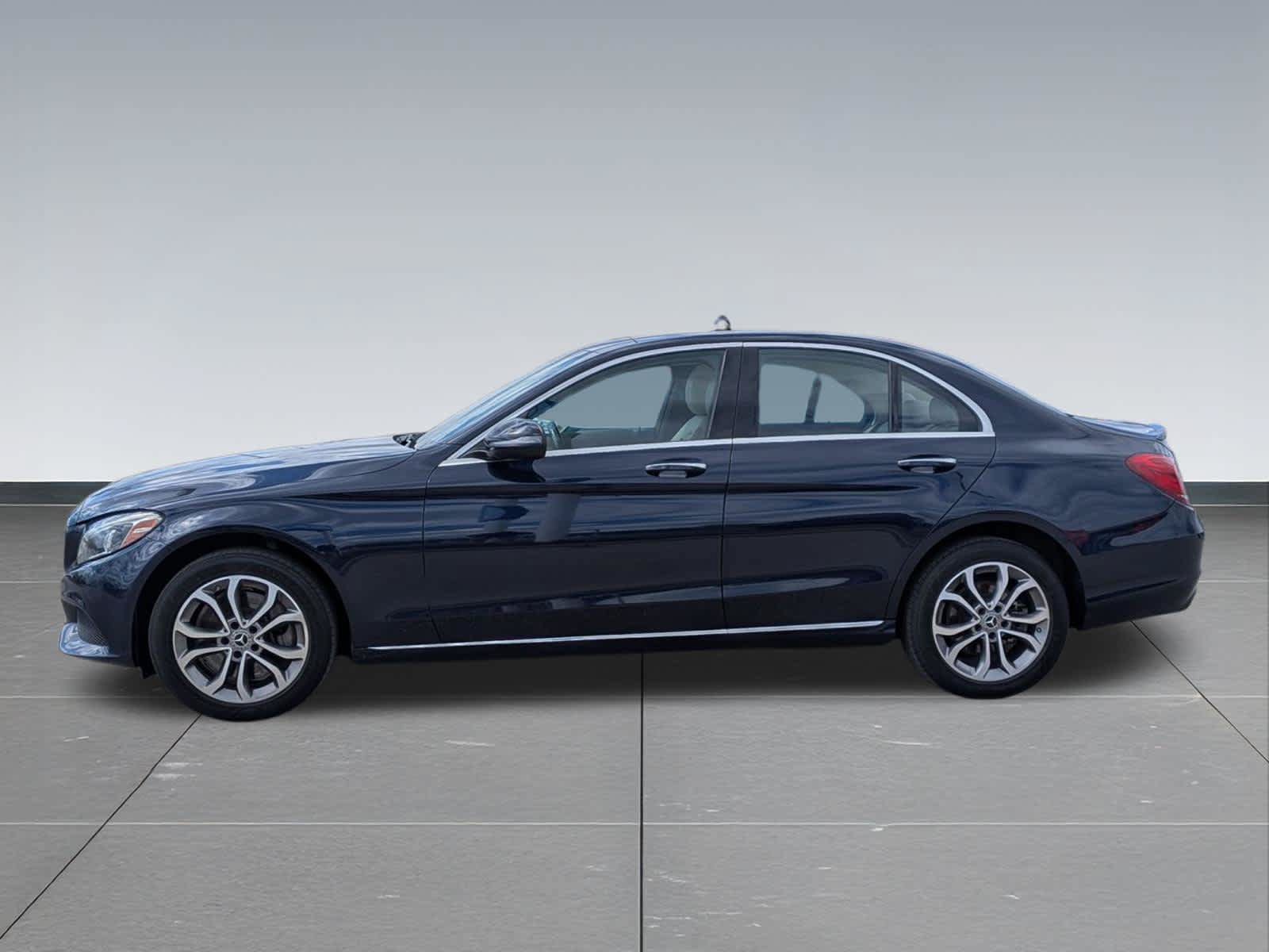 Used 2017 Mercedes-Benz C 300 4MATIC Sedan image 3