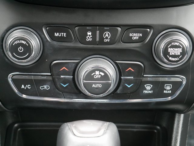 Used 2022 Jeep Cherokee Limited image 20