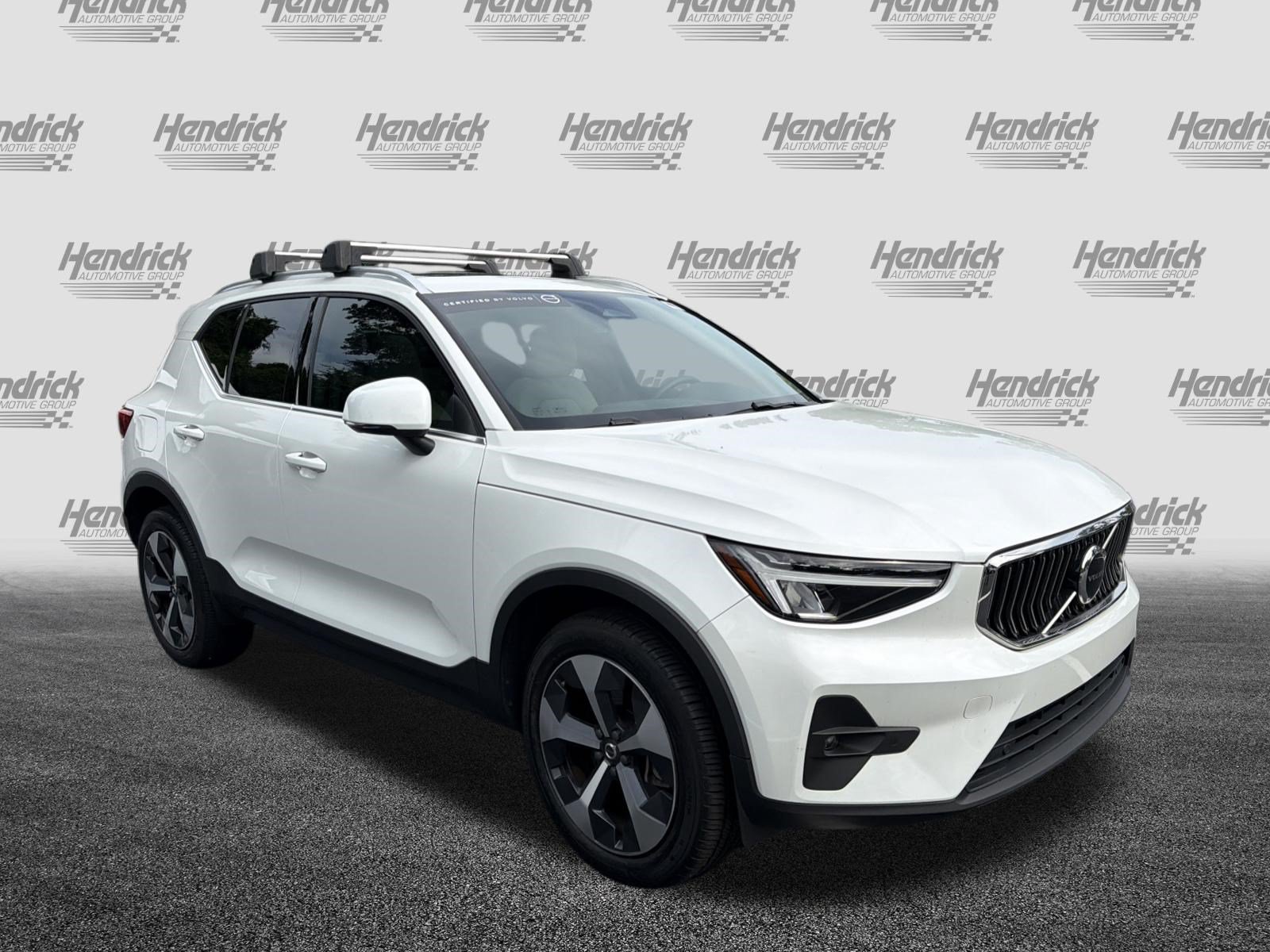 Certified 2023 Volvo XC40 B5 Plus w/ Protection Package Premier AWD/4WD image 2