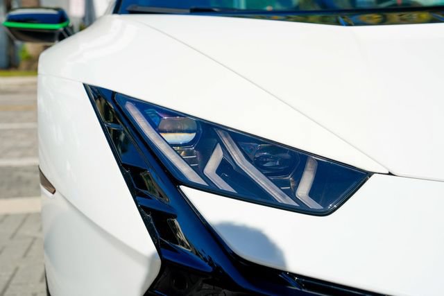 Used 2023 Lamborghini Huracan Tecnica RWD image 38