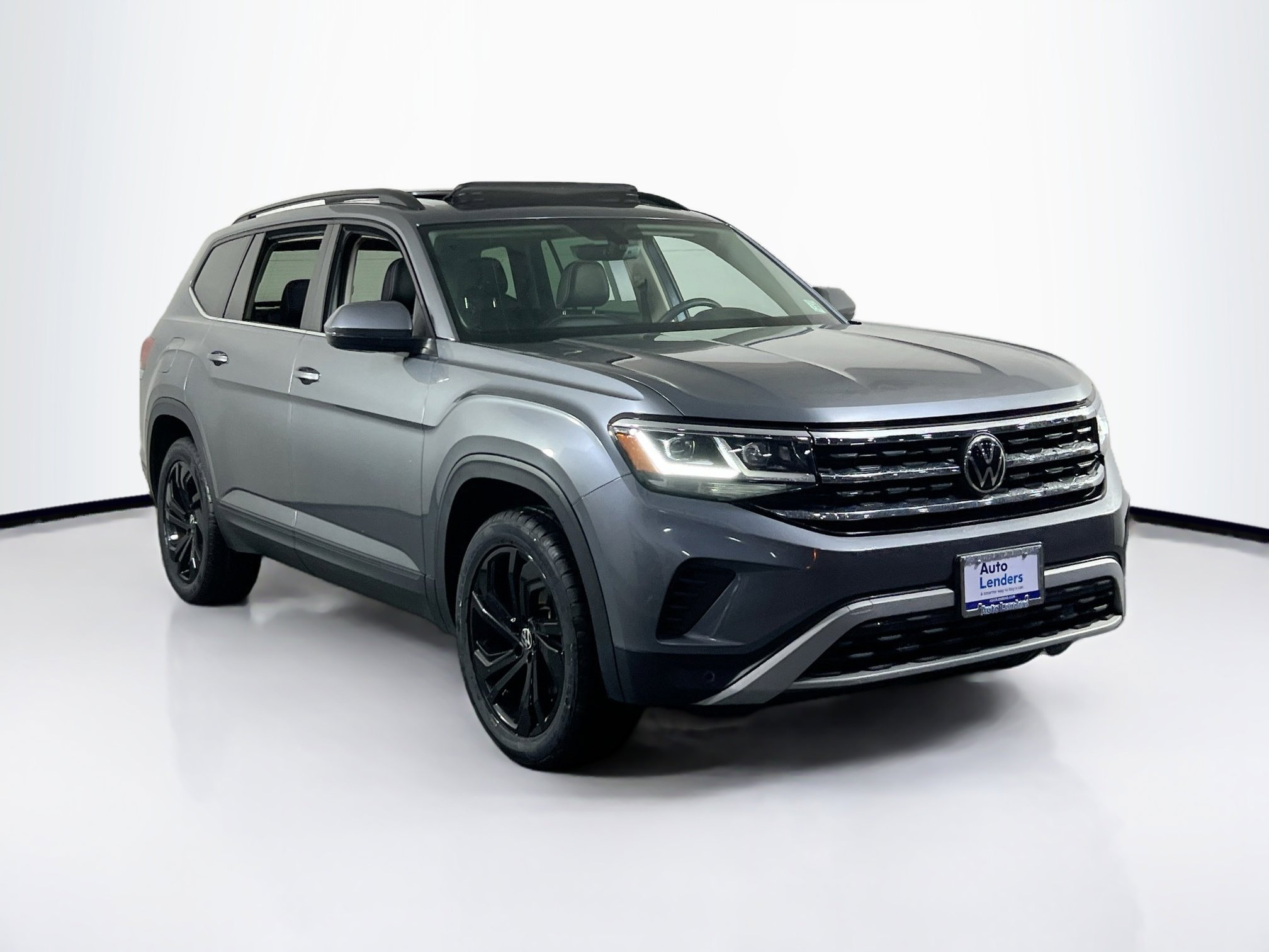Used 2022 Volkswagen Atlas SE image 3