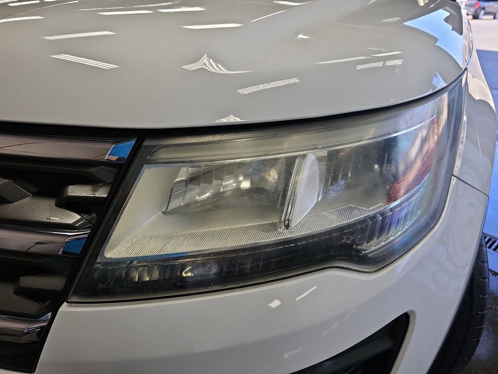 Used 2018 Ford Explorer FWD image 28