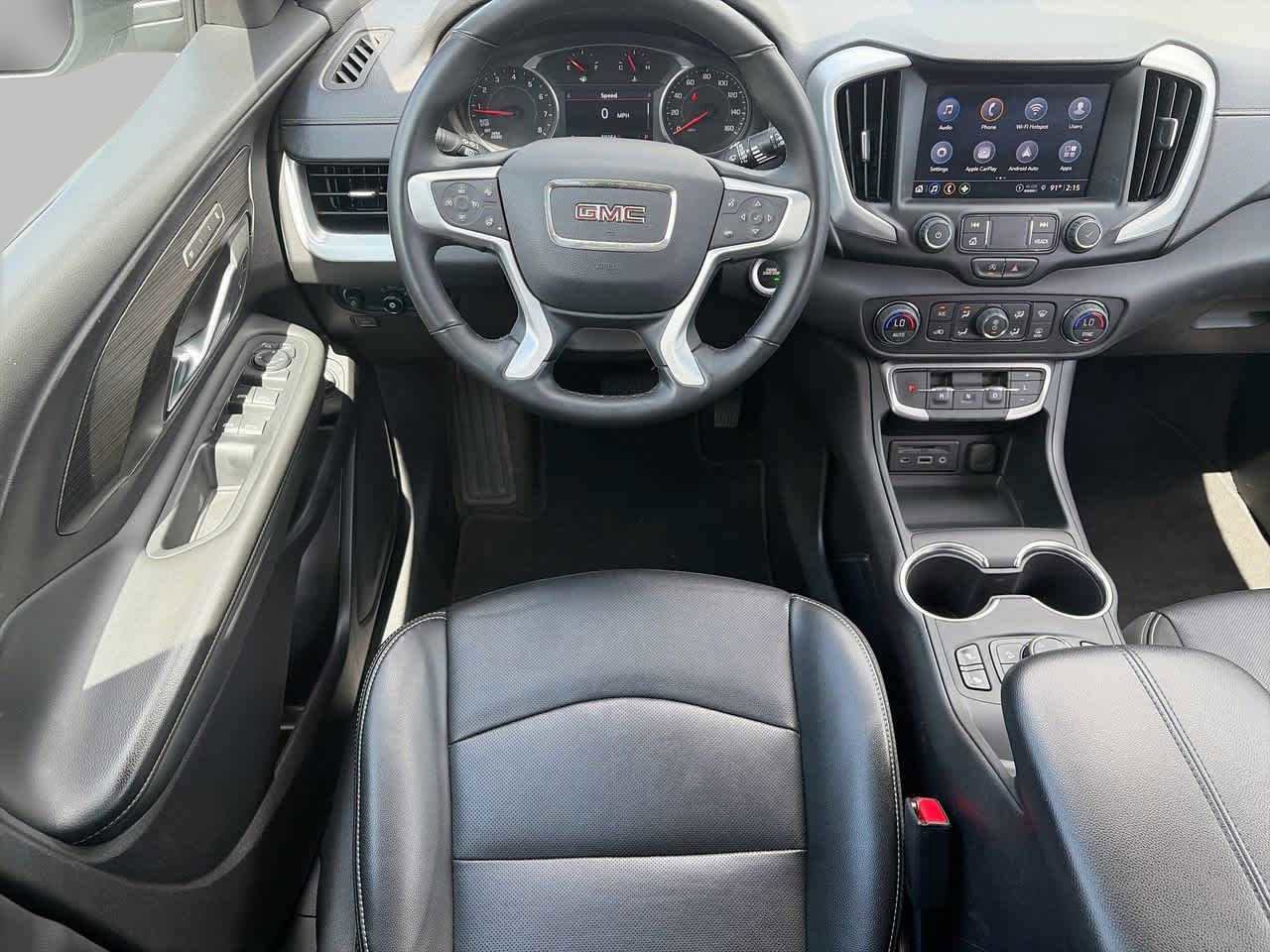 Used 2024 GMC Terrain SLT AWD/4WD image 11