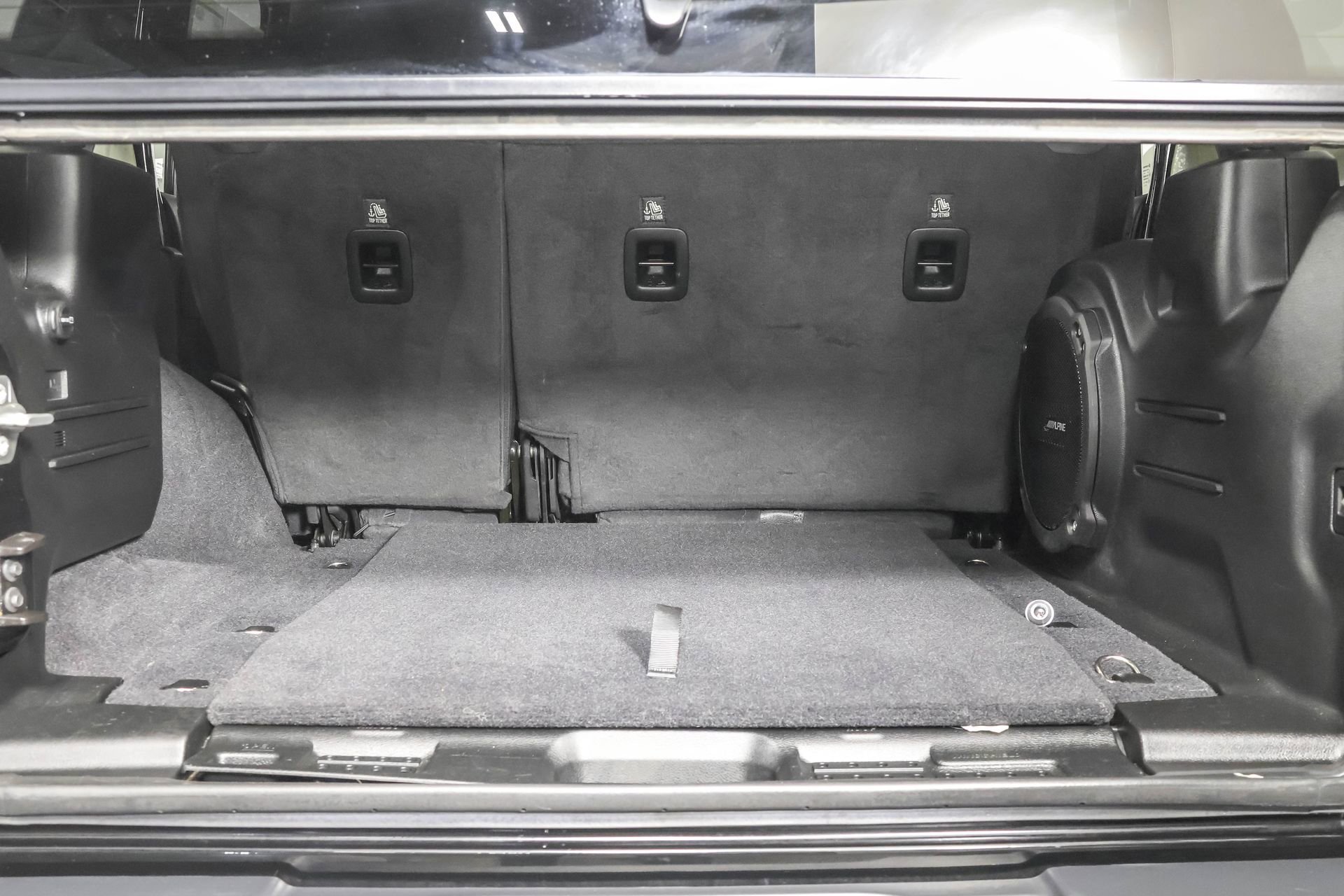 Used 2020 Jeep Wrangler Unlimited Sahara image 30