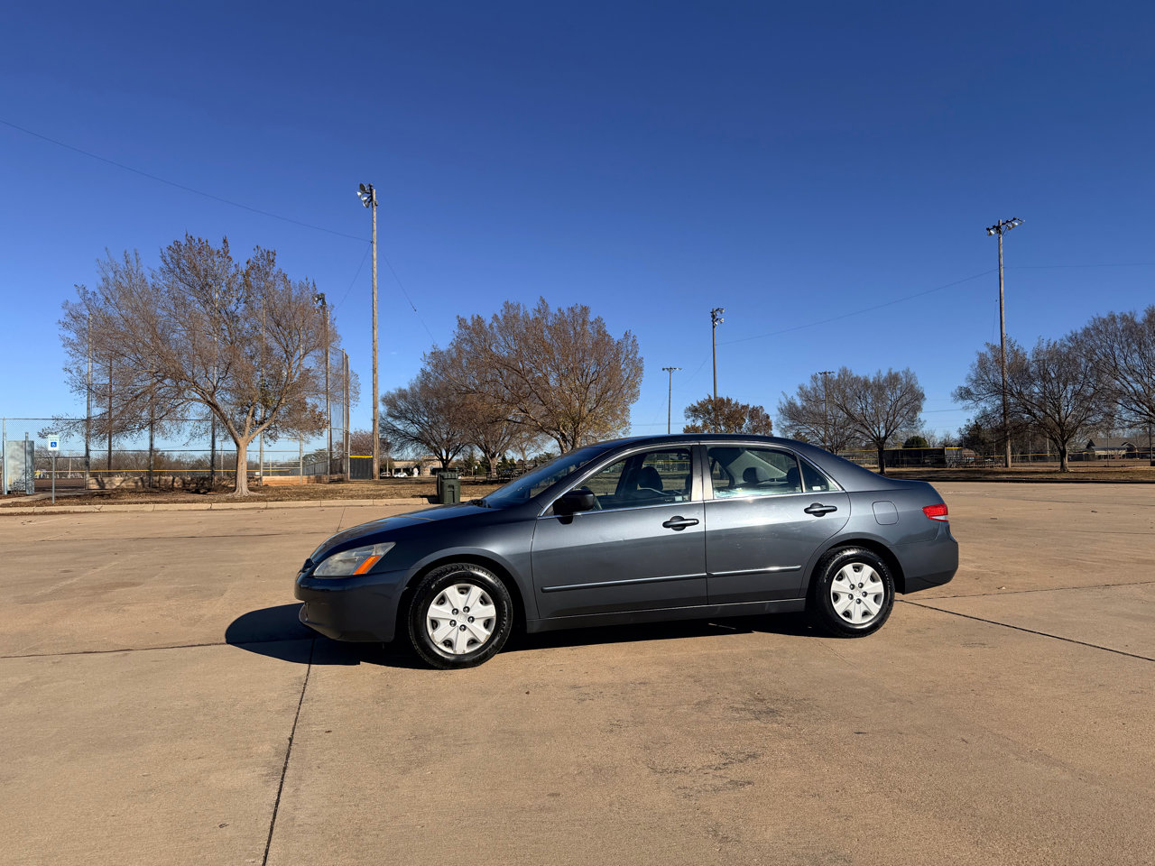 Used 2003 Honda Accord LX image 2