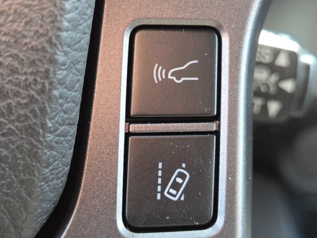 Used 2022 Toyota Tacoma TRD Sport w/ TRD Premium Sport Package AWD/4WD image 35