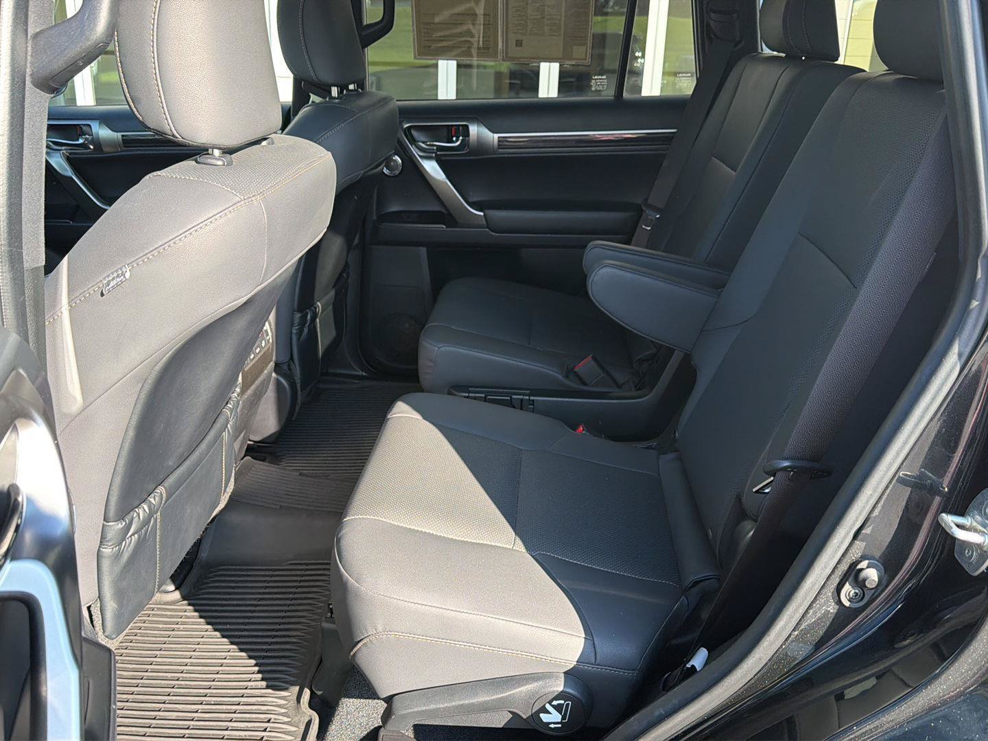 Certified 2023 Lexus GX 460 Premium AWD/4WD image 11