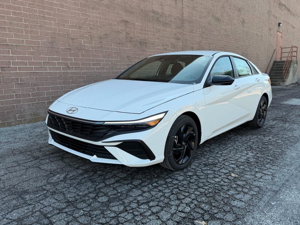 New 2026 Hyundai Elantra Sport FWD image 1