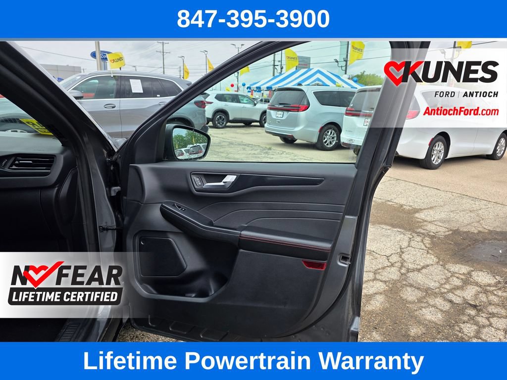 Certified 2025 Ford Escape ST-Line AWD/4WD image 26