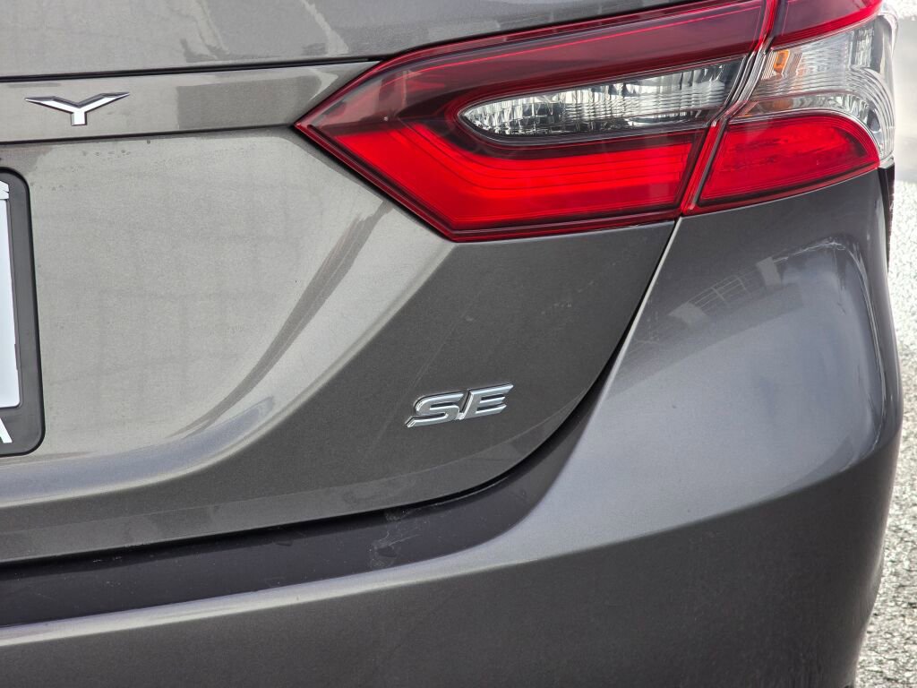 Used 2024 Toyota Camry SE image 14