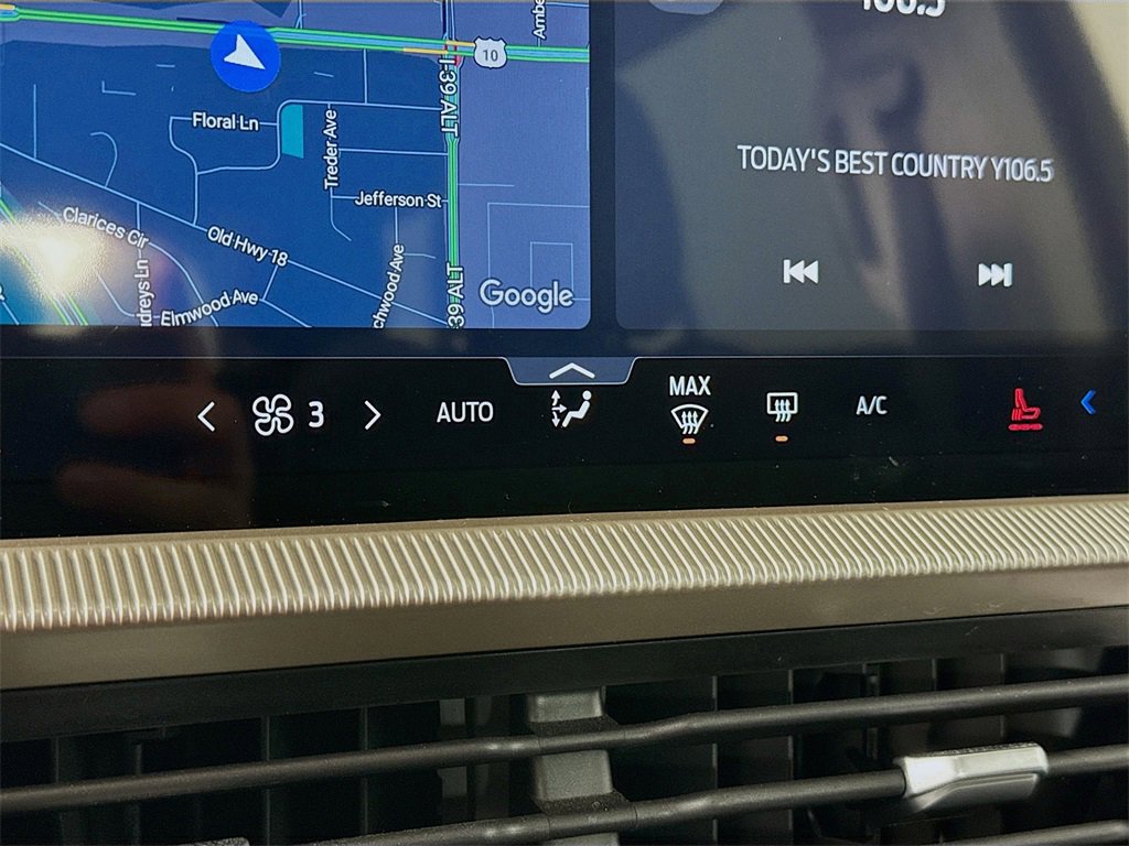 Used 2025 Ford Explorer Active image 9