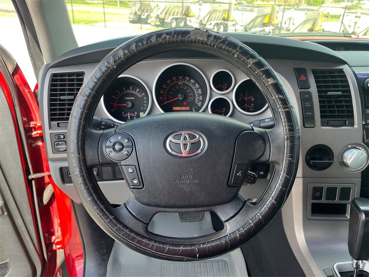 Used 2013 Toyota Tundra 2WD CrewMax w/ SR5 Pkg image 17