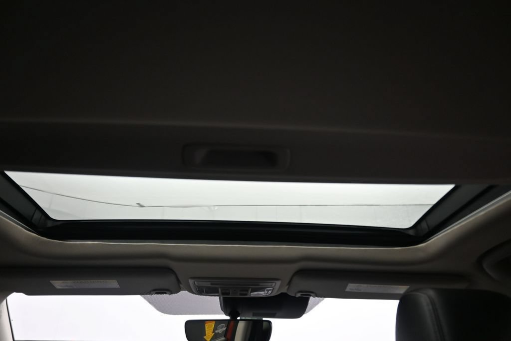 Used 2019 Honda Civic Touring image 41