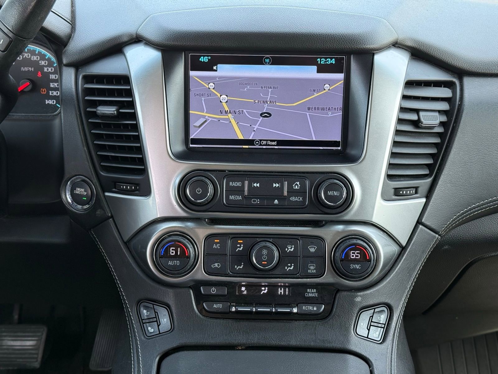 Used 2018 Chevrolet Tahoe Premier AWD/4WD image 17