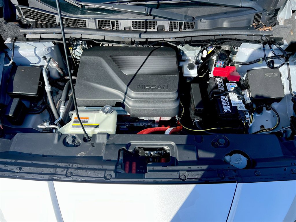 Used 2023 Nissan Leaf S image 16