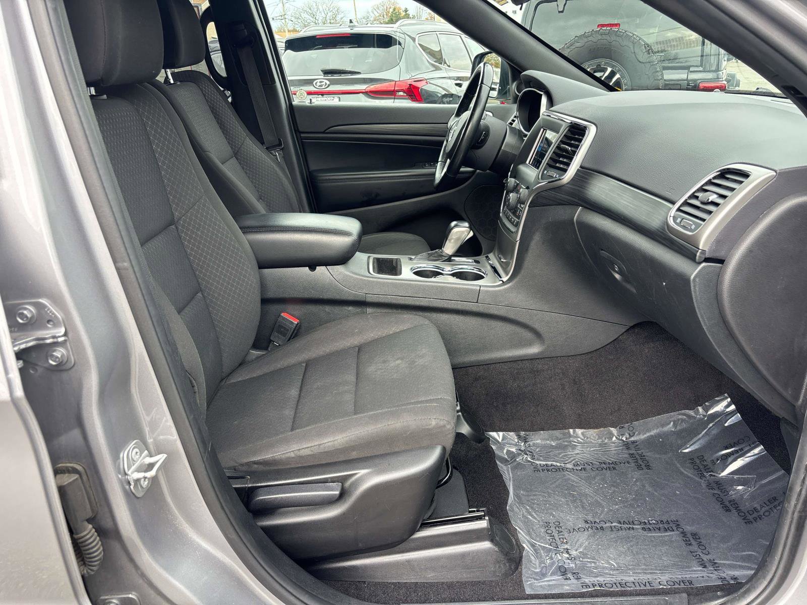 Certified 2021 Jeep Grand Cherokee Laredo AWD/4WD image 15
