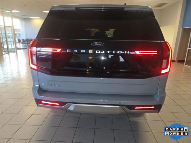Used 2025 Ford Expedition Platinum image 7