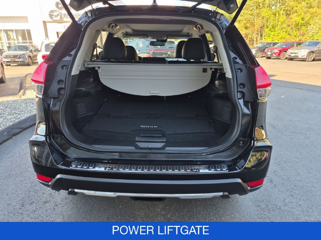 Used 2017 Nissan Rogue SL w/ SL Premium Package AWD/4WD image 29